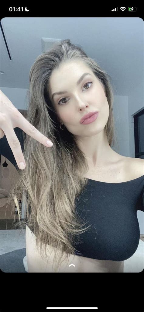 Gorgeous Amanda : r/AmandaCernyhub